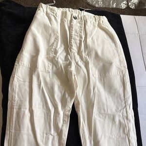 XiRENA kids's Cream Cargo Pants